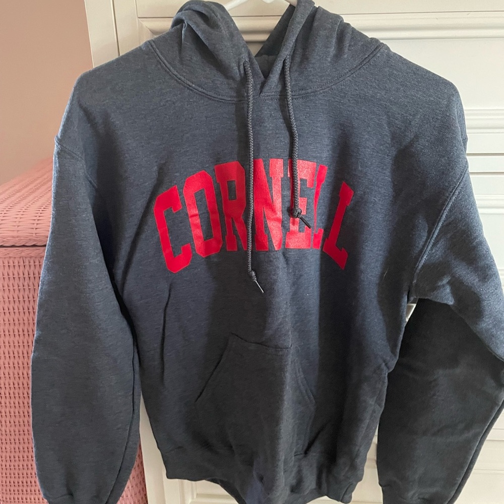 NWOT Cornell University Sweatshirt